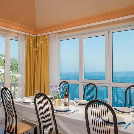 Family Hotel