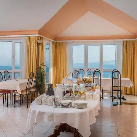 Hotel Family 3*